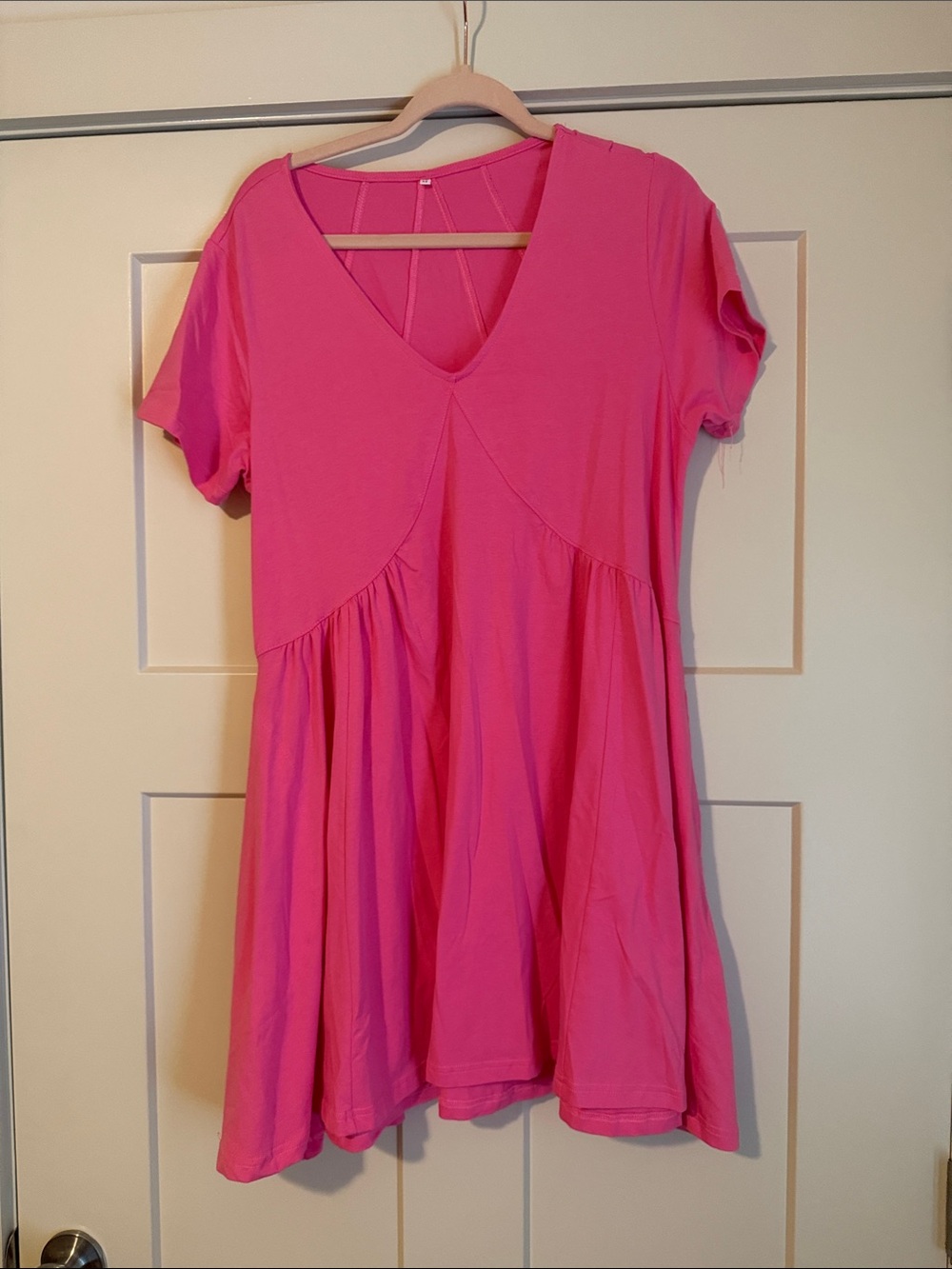 Women's V-Neck Short Sleeve Swing Top - Hot Pink